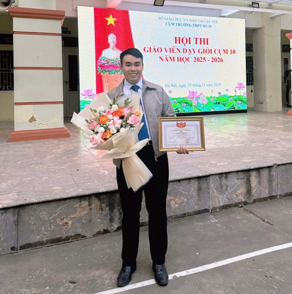 TUYÊN DƯƠNG GIÁO VIÊN GIỎI CẤP CỤM